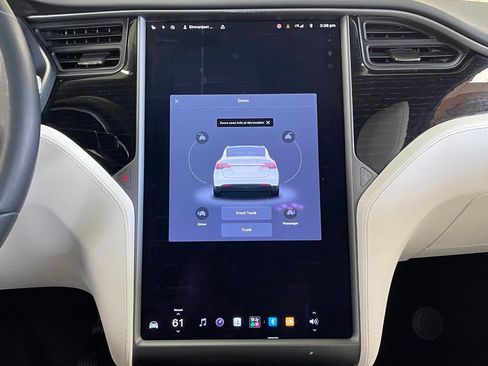 Used 2018 Tesla Model X 75D AWD/4WD image 27