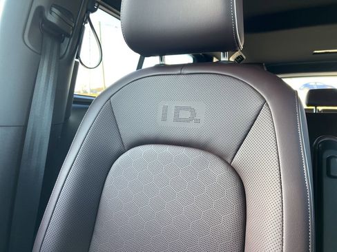 New 2025 Volkswagen ID. Buzz Pro S image 21