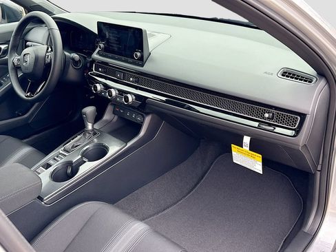 New 2026 Honda Civic Sport image 32