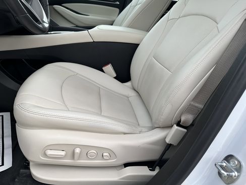 Used 2024 Buick Enclave Premium w/ Experience Buick Package image 15