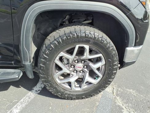 Used 2022 GMC Sierra 1500 SLT w/ SLT Convenience Package image 8