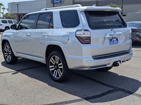Used 2024 Toyota 4Runner Limited AWD/4WD image 4