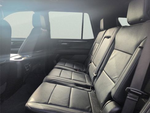 Used 2025 Chevrolet Tahoe LT AWD/4WD image 31