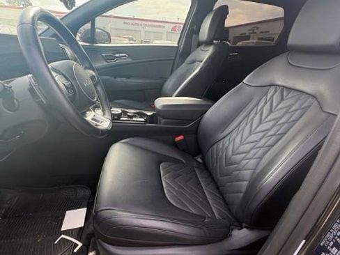 Certified 2025 Kia Sportage X-Line Prestige AWD/4WD image 12