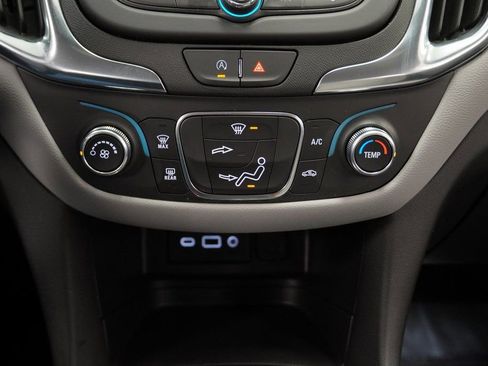 Used 2024 Chevrolet Equinox LS w/ LS Convenience Package FWD image 31