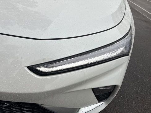 Used 2024 Buick Envista Sport Touring w/ Convenience I Package image 10