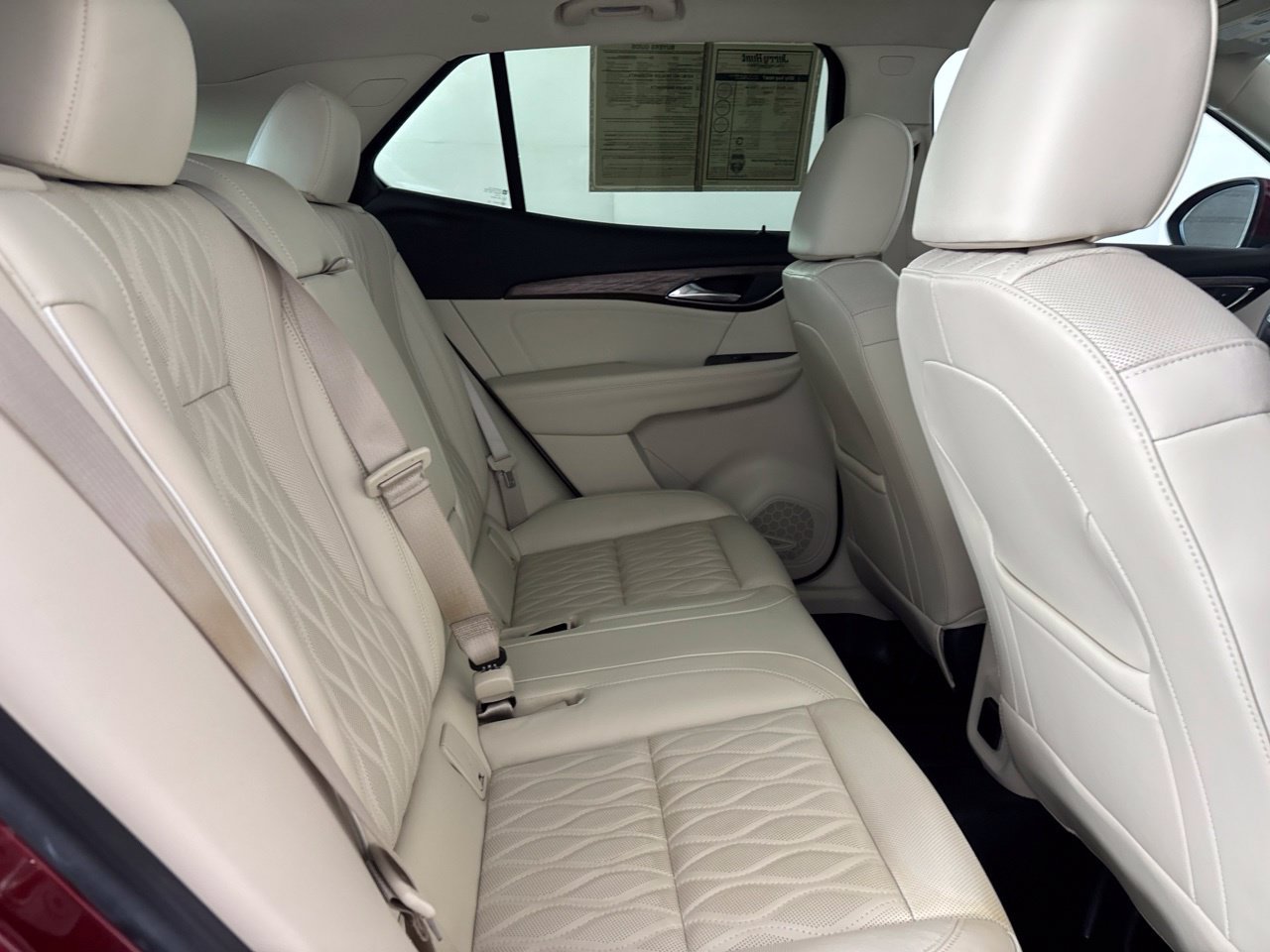 Used 2021 Buick Envision Avenir w/ Technology Package II AWD/4WD image 29