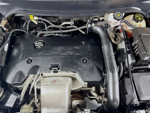 Used 2018 Chevrolet Equinox Premier image 42