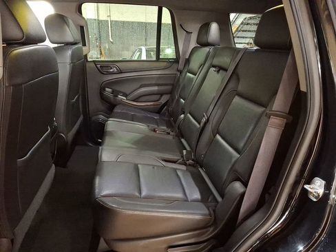 Used 2017 GMC Yukon SLT image 8