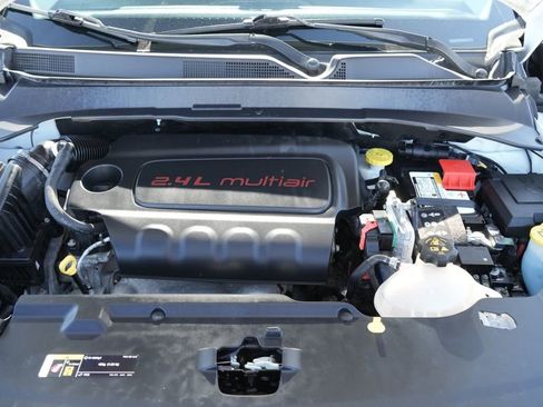 Used 2022 Jeep Compass Limited image 21