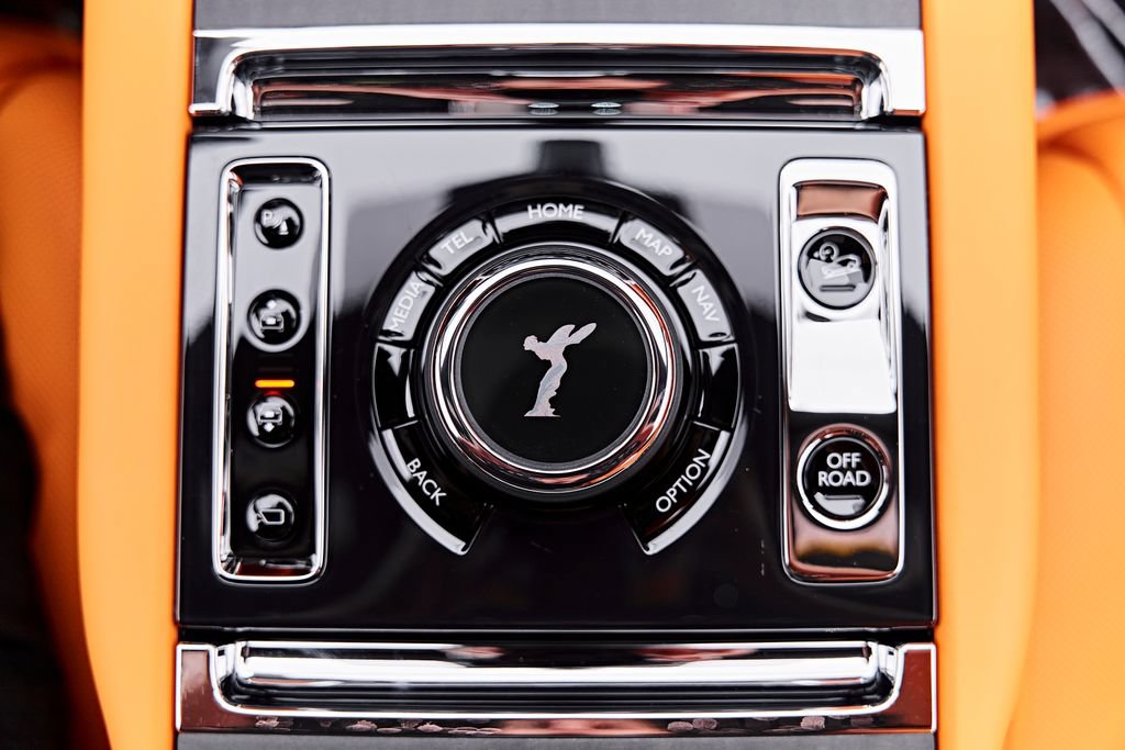 Used 2026 Rolls-Royce Cullinan w/ Cullinan Package AWD/4WD image 79