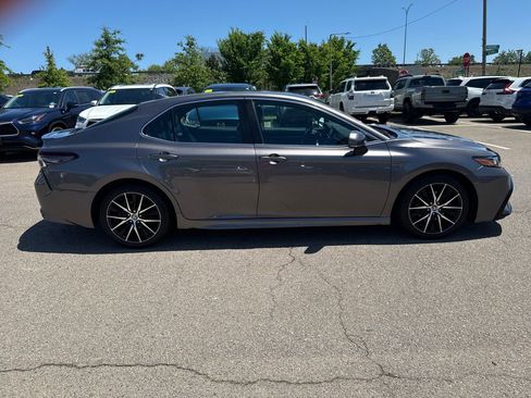 Used 2024 Toyota Camry SE w/ Cold Weather Package AWD/4WD image 8