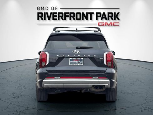 Used 2024 Hyundai Palisade Calligraphy image 4