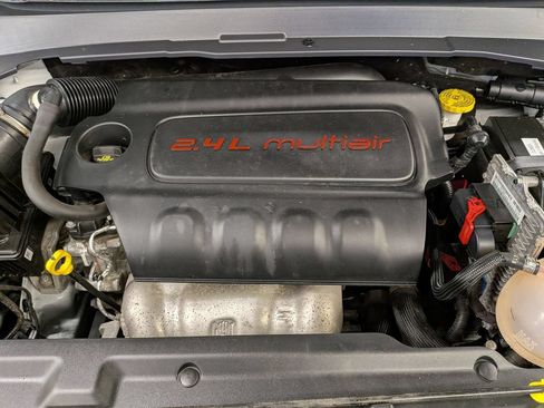 Certified 2022 Jeep Compass Latitude w/ Sun and Sound Group FWD image 28