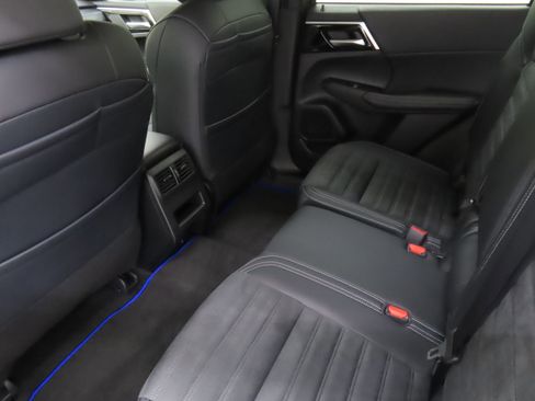 New 2025 Mitsubishi Outlander SE image 20