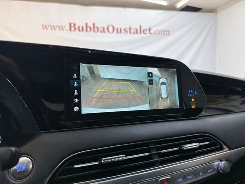 Used 2022 Hyundai Palisade Limited FWD image 16
