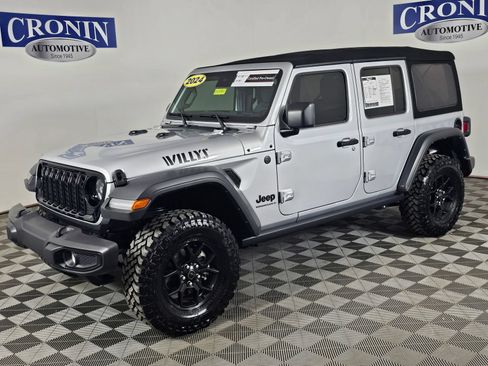 Used 2024 Jeep Wrangler Unlimited Sport AWD/4WD image 32