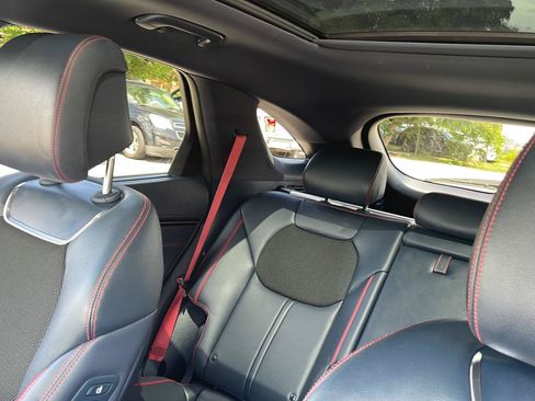 Used 2022 Genesis GV70 2.5T w/ Sport Prestige Package AWD/4WD image 31