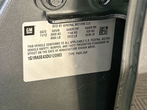 Used 2013 Chevrolet Volt FWD image 12