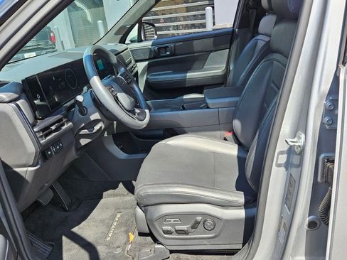 Used 2025 Hyundai Santa Fe Calligraphy image 6