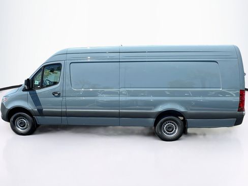 New 2025 Mercedes-Benz Sprinter 2500 image 8
