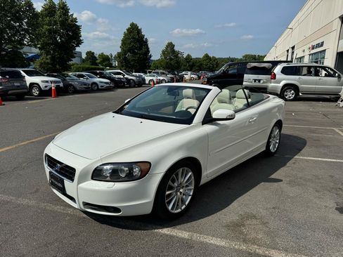 Used 2009 Volvo C70 T5 FWD image 45