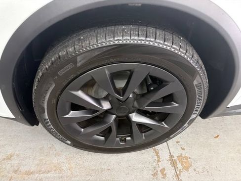 Used 2022 Tesla Model X AWD/4WD image 27