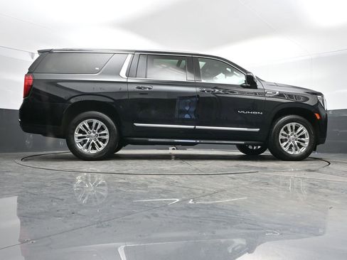Used 2023 GMC Yukon XL SLT image 41