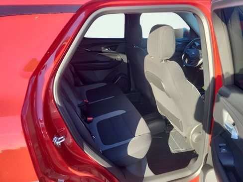 New 2026 Chevrolet TrailBlazer LT AWD/4WD image 15