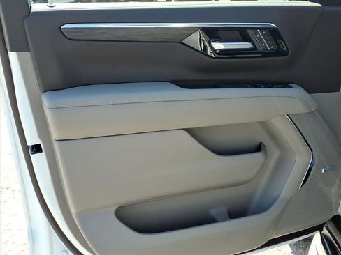 New 2026 Chevrolet Suburban LT w/ Comfort Package RWD image 14