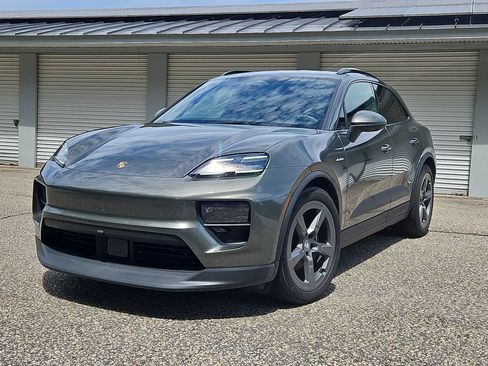 Certified 2025 Porsche Macan 4 Electric AWD/4WD image 1
