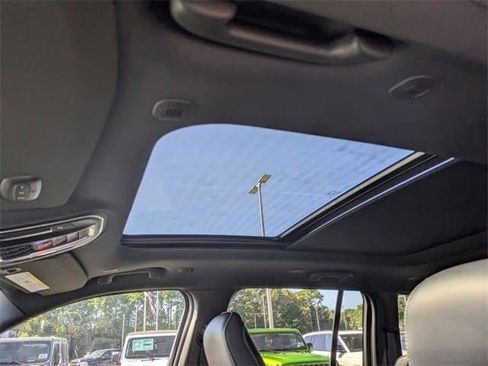 New 2025 Jeep Grand Cherokee Limited RWD image 16