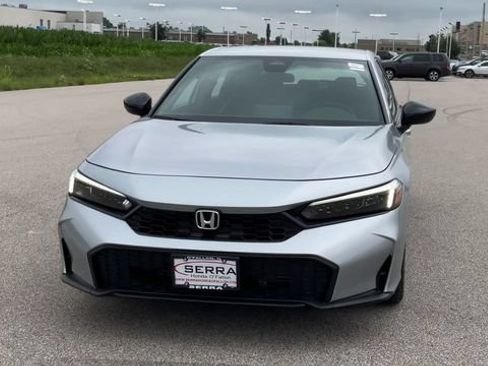 Used 2025 Honda Civic Sport image 3