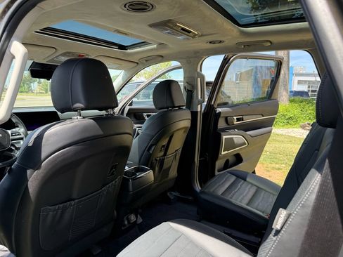 Used 2023 Kia Telluride SX Prestige AWD/4WD image 13