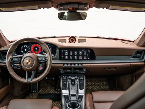 Certified 2025 Porsche 911 Carrera GTS RWD image 22