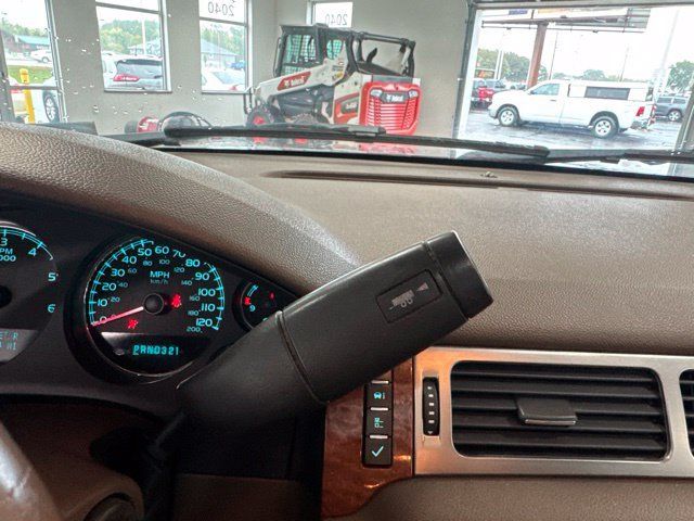 Used 2007 GMC Yukon SLT w/ SLT Preferred Equipment Group AWD/4WD image 38