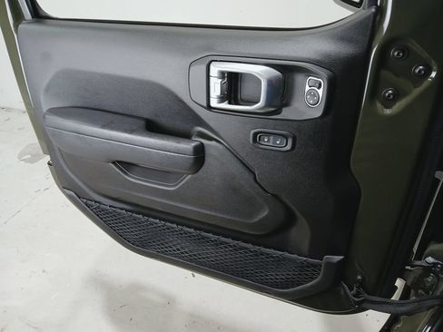 Used 2023 Jeep Wrangler Unlimited Sport w/ Sun And Sound Package AWD/4WD image 30