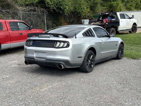 Used 2011 Ford Mustang GT Premium w/ GT Coupe Accessory Pkg 1 RWD image 4