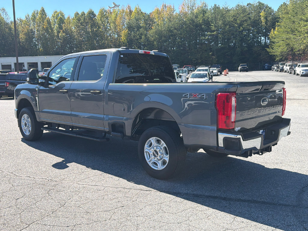 Used 2026 Ford F250 XLT AWD/4WD image 5