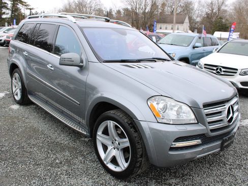 Used 2012 Mercedes-Benz GL 550 4MATIC image 4