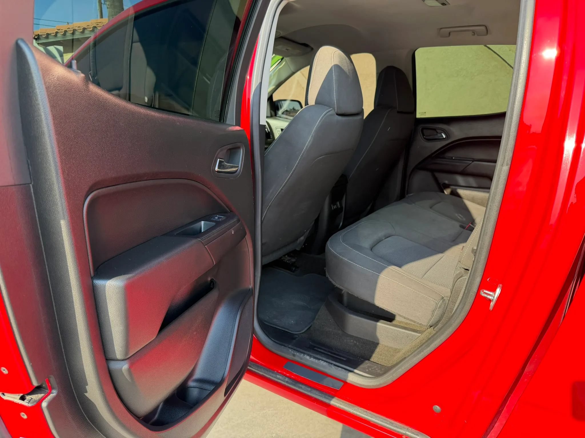 Used 2017 Chevrolet Colorado LT RWD image 10