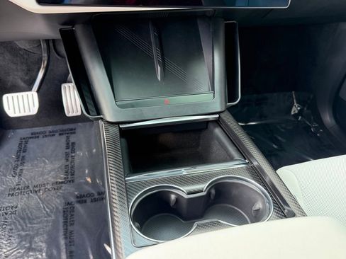 Used 2023 Tesla Model X Plaid image 45