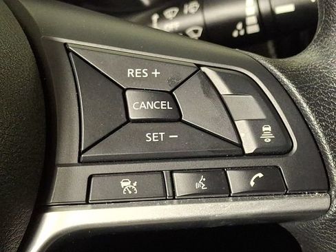 Used 2022 Nissan Kicks SV FWD image 21