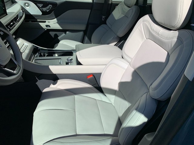 New 2027 Lincoln Aviator Reserve AWD/4WD image 15