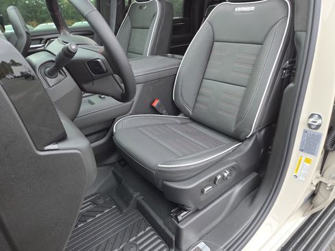 New 2026 GMC Sierra 2500 AT4X w/ AT4X AEV Edition image 34