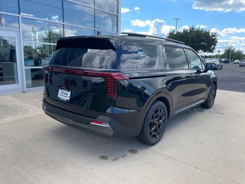 New 2027 Kia Carnival SX Prestige FWD image 5