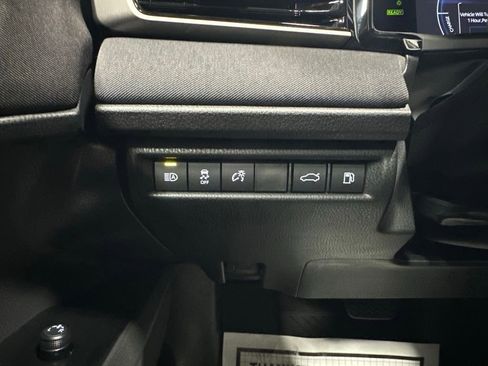 Used 2026 Toyota Camry LE FWD image 17