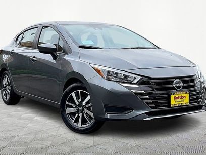 New 2025 Nissan Versa SV w/ Trunk Package