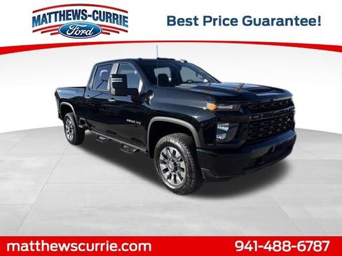 Used 2023 Chevrolet Silverado 2500 Custom w/ Custom Value Package image 1