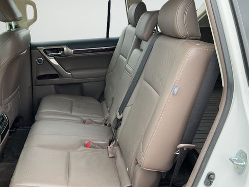 Used 2018 Lexus GX 460 Luxury w/ Preferred Accessory Package AWD/4WD image 20